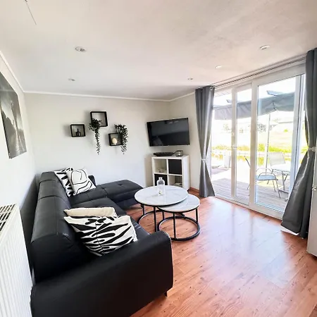 Holiday home Haus Ela Mit Eigenem Steig Wervershoof